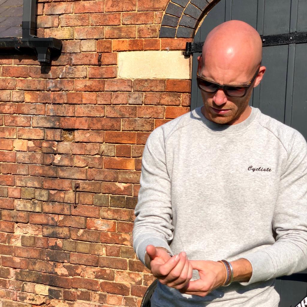 Cycliste Embroidered Sweatshirt - Spoke & Solace