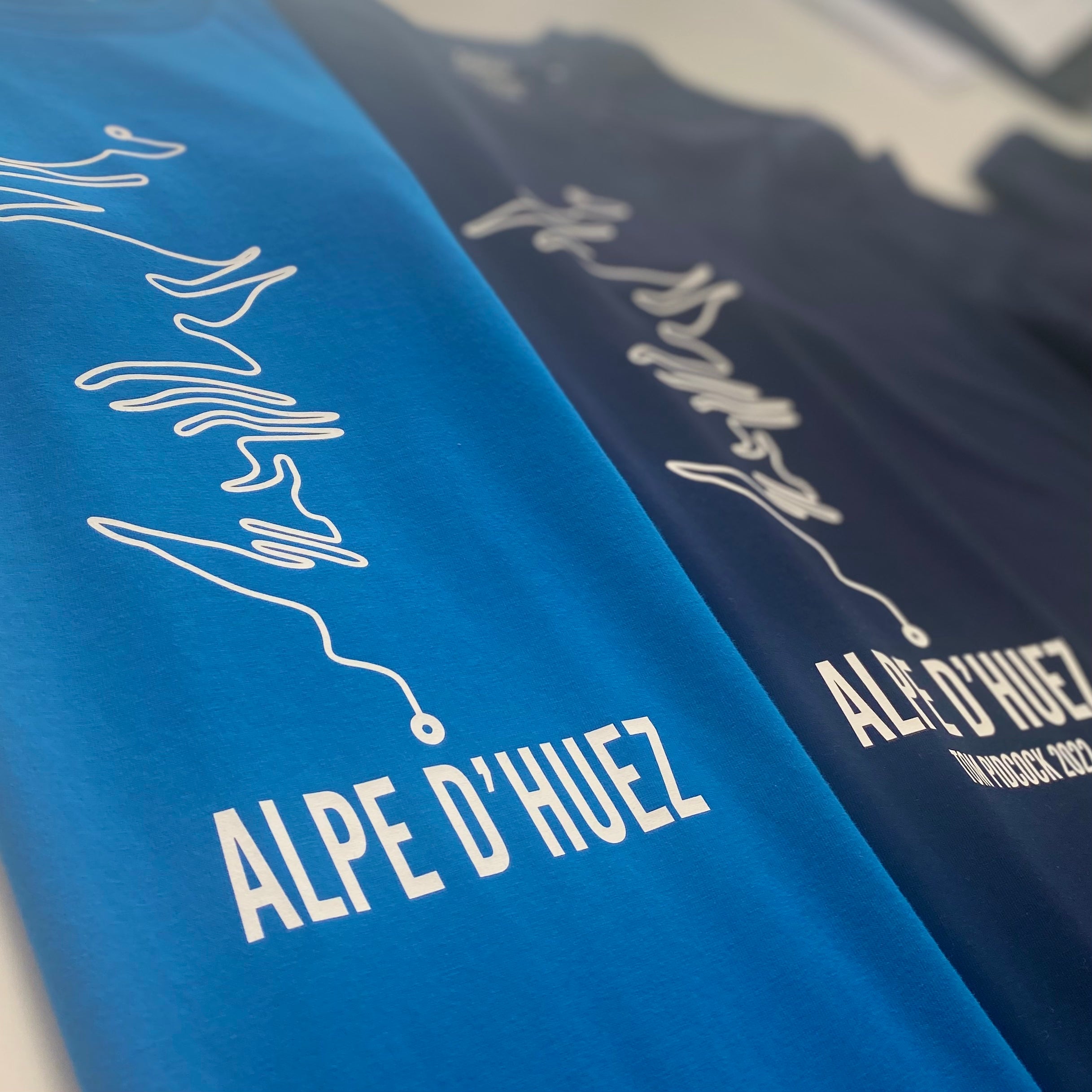 Alpe D' Huez 'The Ascent' - T-Shirt (NEW)